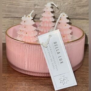 Cute 🥰 Viral Bella Lux Christmas Collection candle with pink tree-shaped candles